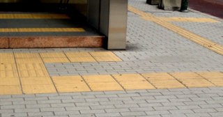 Тактильная плитка ПВХ в Старой Руссе - купить от 713 руб. в ТротуарнаяПлитка