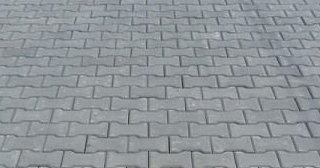 Брусчатка Классико для дорожек и площадок в Старой Руссе в октябре