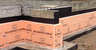 Утепление мелкозаглубленного фундамента в Старой Руссе в октябре