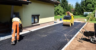 Асфальтирование тротуаров в Старой Руссе - цена от 3567 руб. в ТротуарнаяПлитка